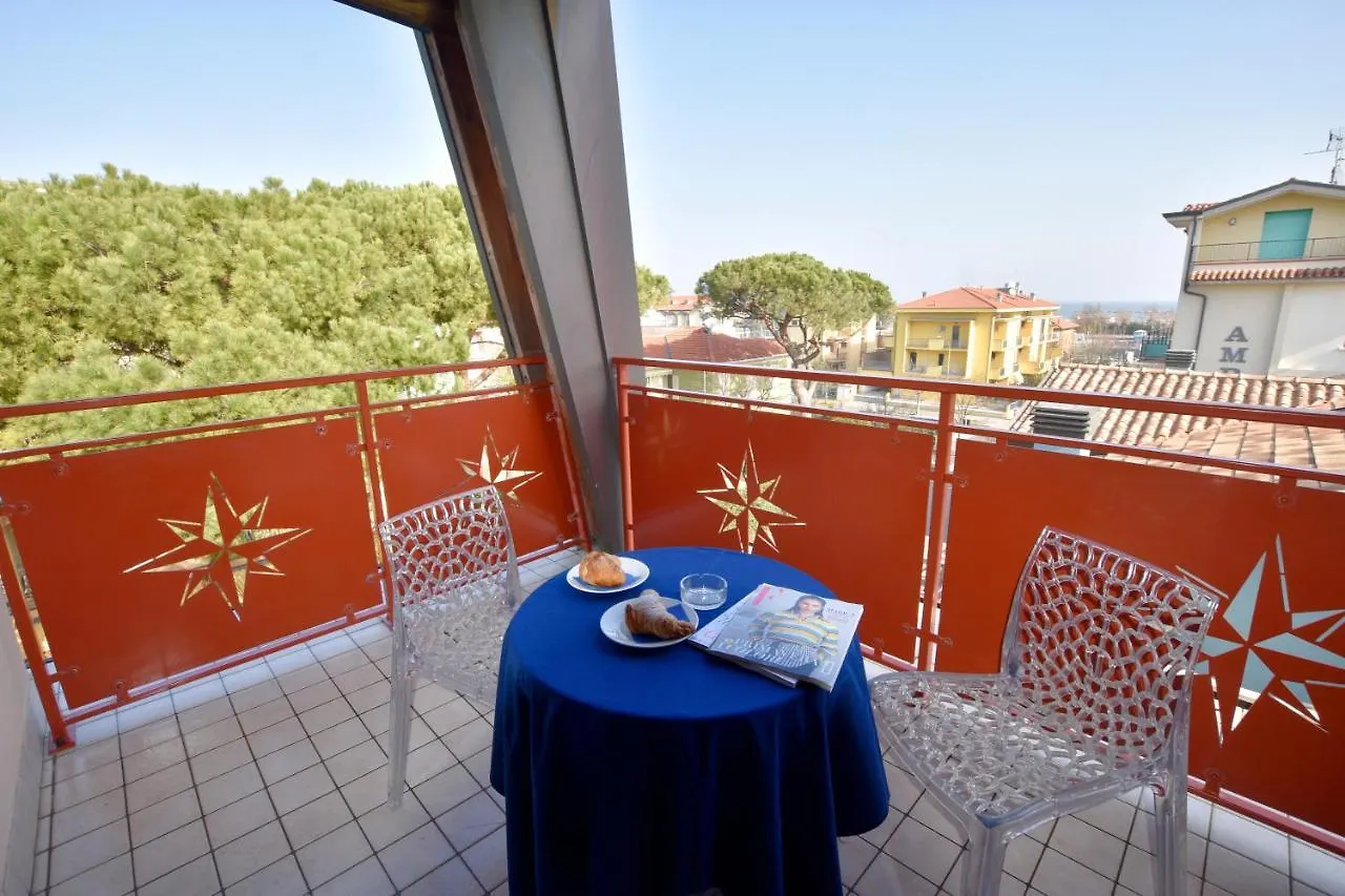 Hotel Arno Cesenatico 3*,